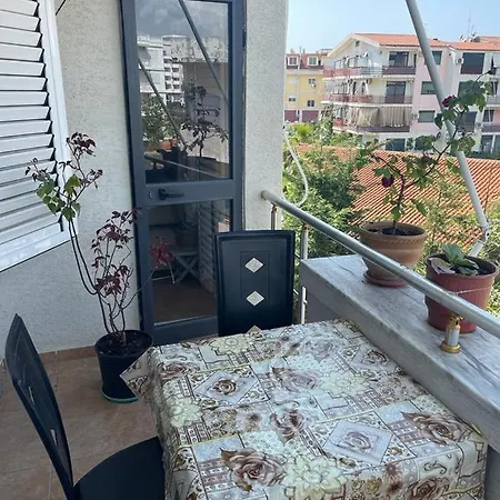 Apartment Golem “13” *