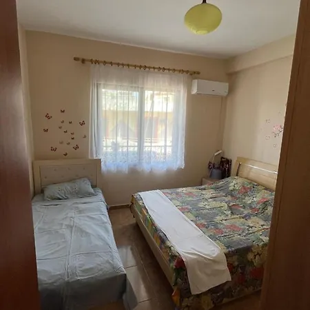 Golem “13” Apartment Golem (Tirana)